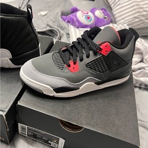 Jordan 4